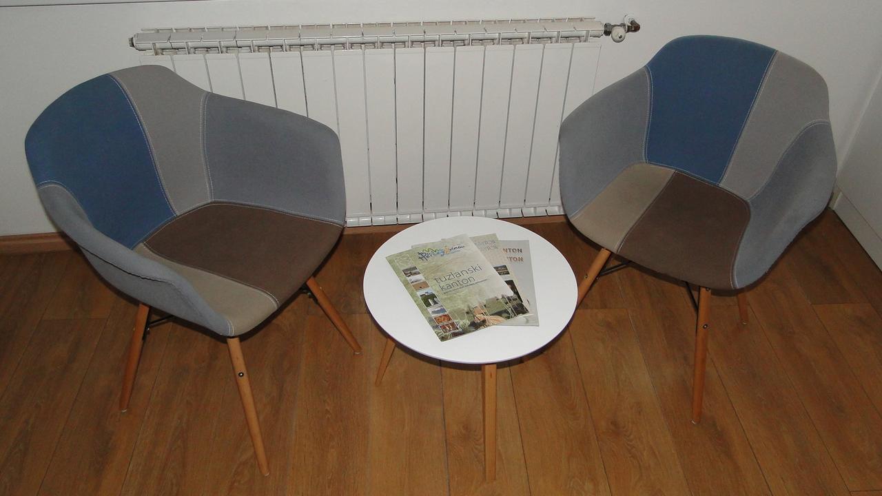Apartment Galerija Tuzla Buitenkant foto